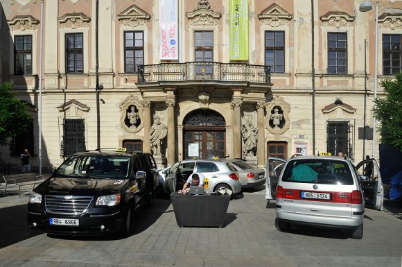 14brno090