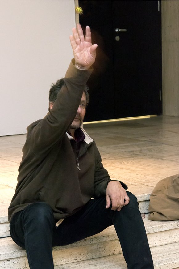 akt_v555